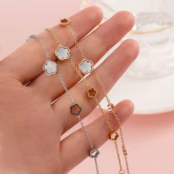 Zara Mother of Pearl Flower Camellia Fine Chains Studs - Picture 4 of 16